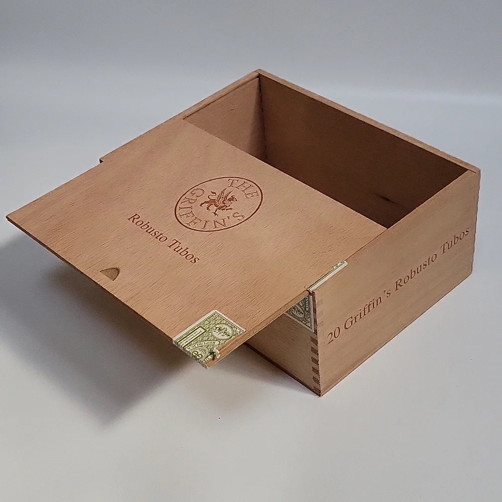 The Griffin's Robusto Tubos Empty Wood Cigar Box